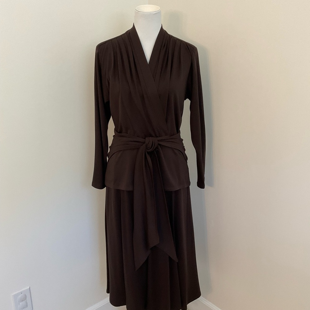 Vintage Jaeger Made In Great Britain Elegant Brown Skirt Set